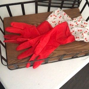 Red gloves